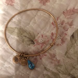 Kay’s December birthstone Bracelet